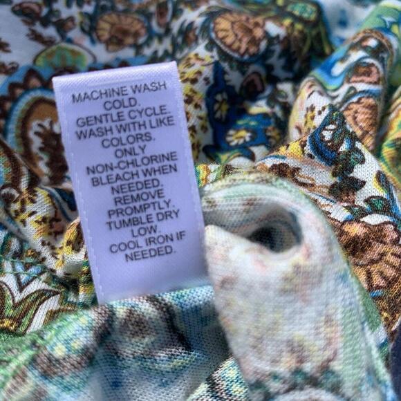 Cato Womens Contrast Top Green Back Patchwork Front Assymetrical Hem Size XL - Picture 5 of 7